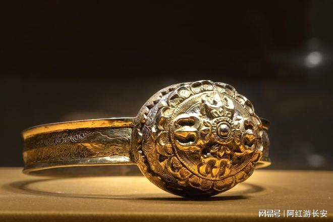 端定制游：为每一程量身打造完美旅途九游会j9入口登录新版陕西逍遥高(图1)