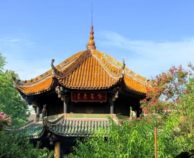 p10：远胜游居首从行业认证到服务支撑九游会网址是多少2025成都旅行社To(图2)