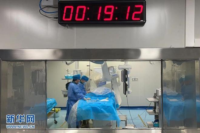 扎堆来中国看病不用担心医疗资源被挤占j9九游真人游戏第一平台免签后老外(图2)